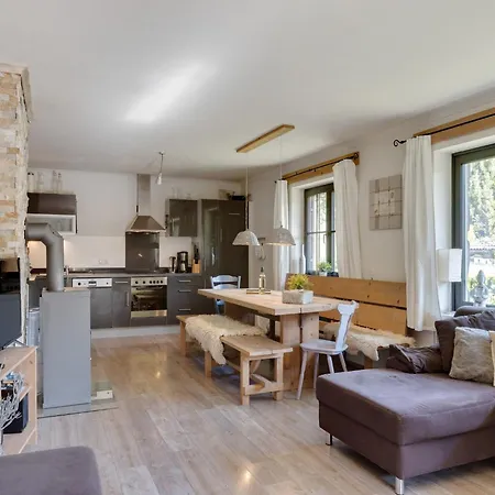 Leogang Chalet Near Ski Lift & Bikepark * Леоганг