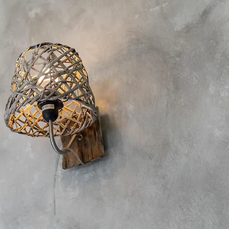 In Near Lift & Bikepark Chalet