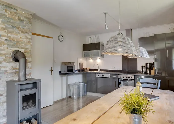 In Near Lift & Bikepark Chalet