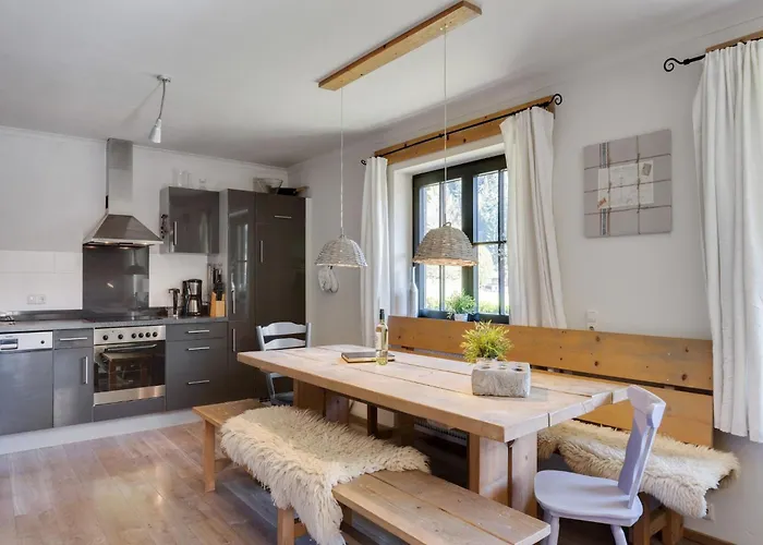 Leogang Chalet Near Ski Lift & Bikepark *