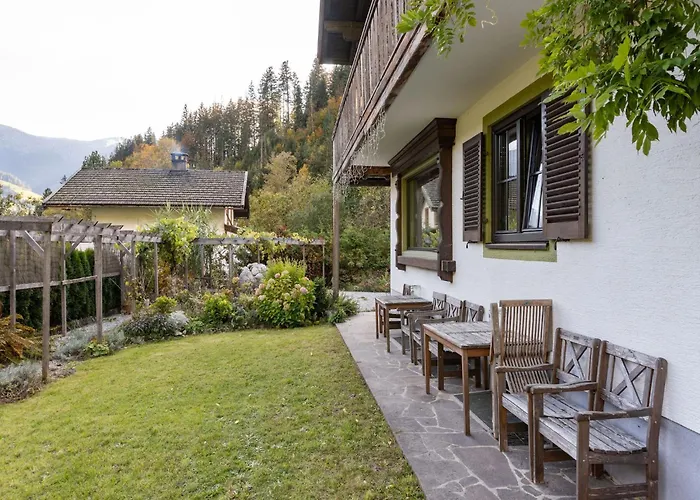 Chalet In Near Lift & Bikepark *